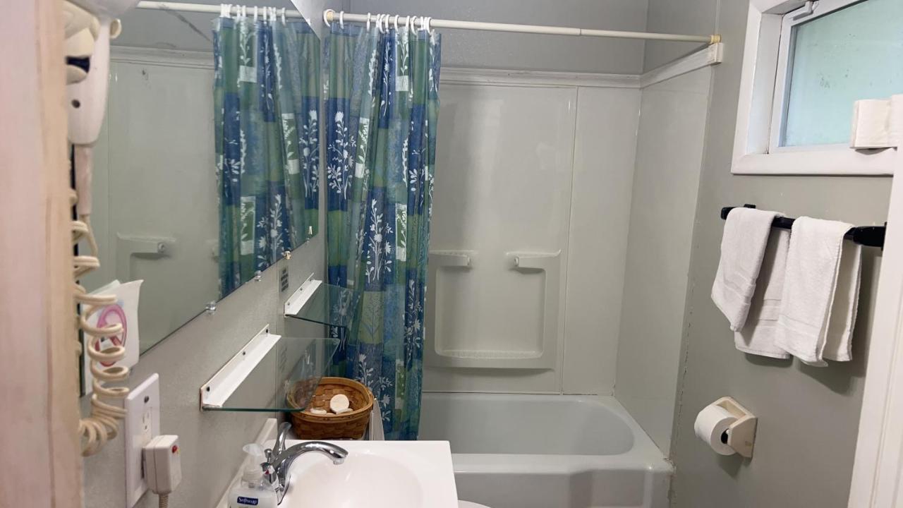 Falls Motel ナイアガラフォールズ エクステリア 写真