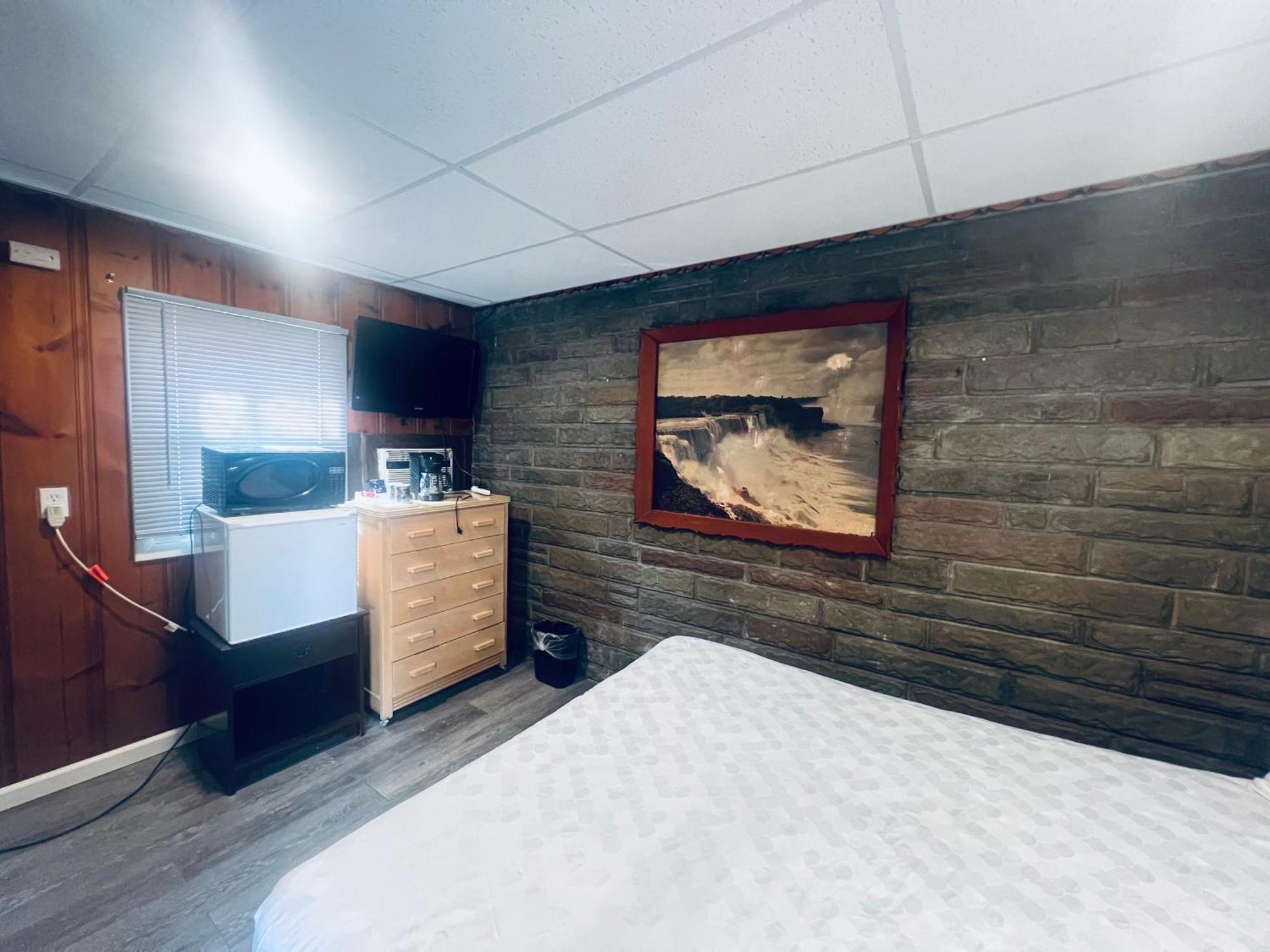 Falls Motel ナイアガラフォールズ エクステリア 写真