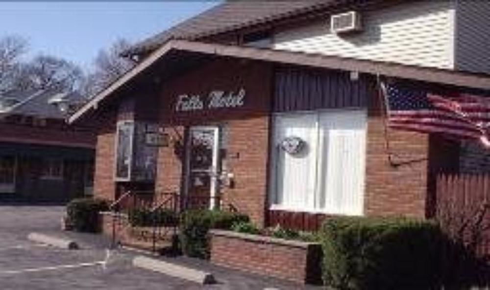 Falls Motel ナイアガラフォールズ エクステリア 写真