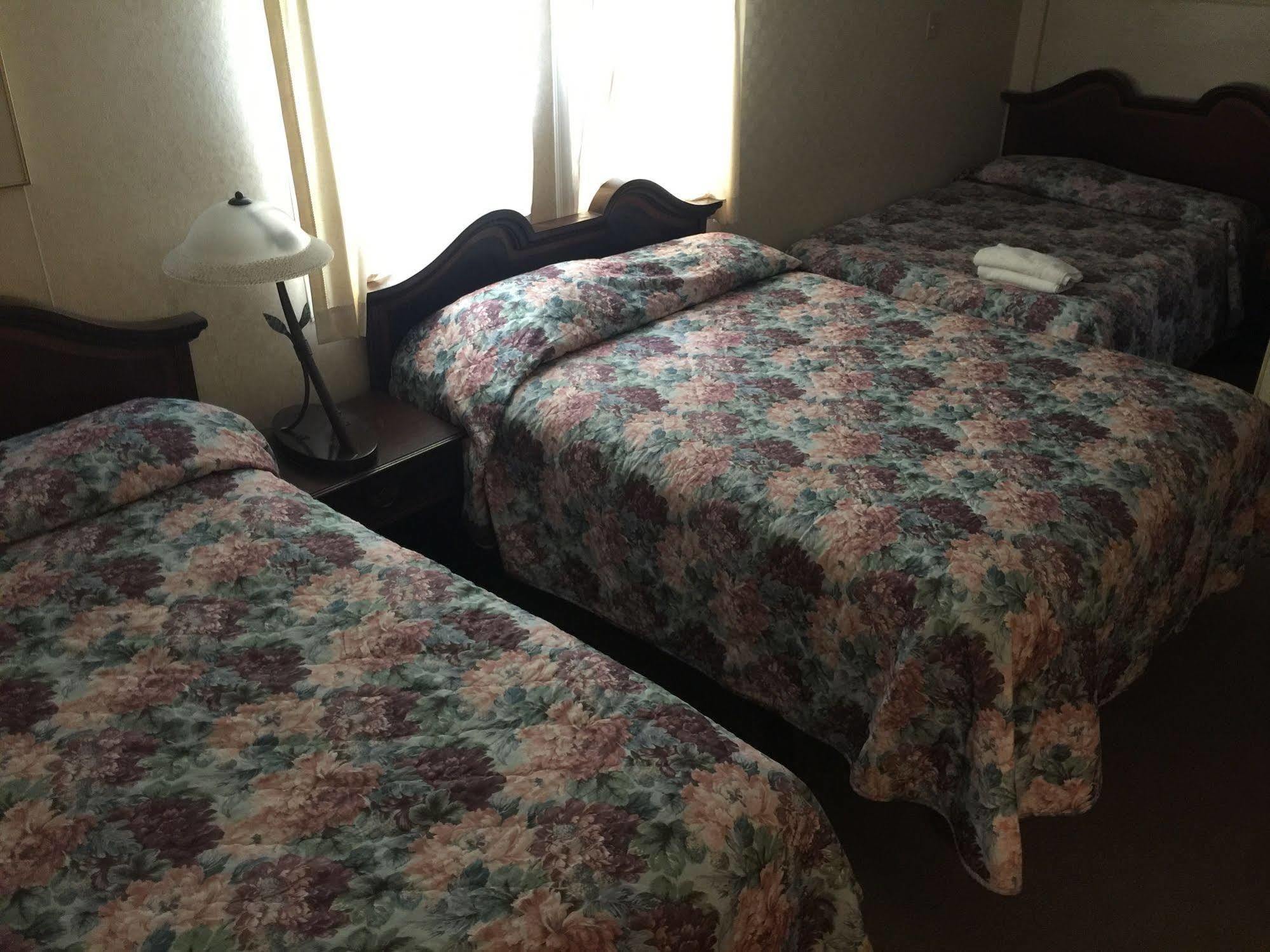 Falls Motel ナイアガラフォールズ エクステリア 写真