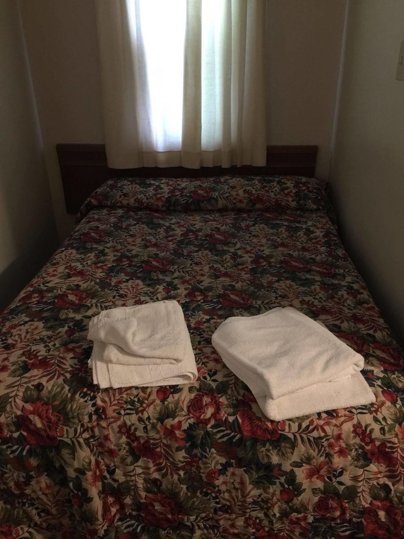 Falls Motel ナイアガラフォールズ エクステリア 写真